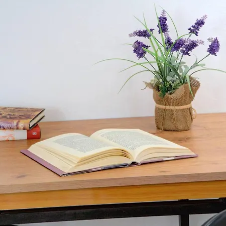 Home4u San Antonio - 1 Min Walk To Appartamento