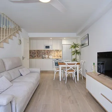 Appartement Home4u San Antonio - 1 Min Walk To